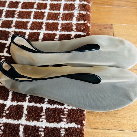 BOUTIQUE Transparent Mesh Ballet Flats NWOT - Picture 3 of 6